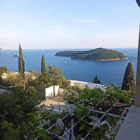 Konukevi Peric 3*