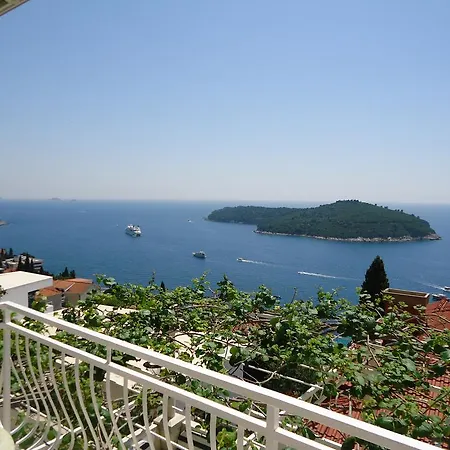 Peric Konukevi 3*